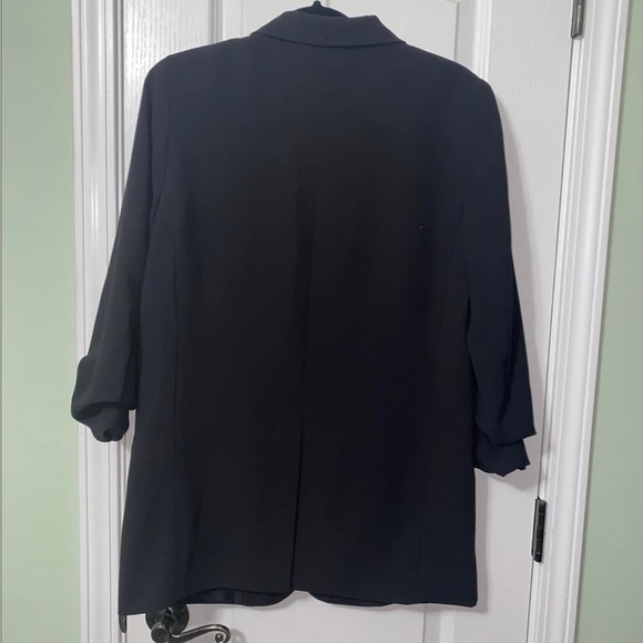 Black Blazer - Picture 4 of 4